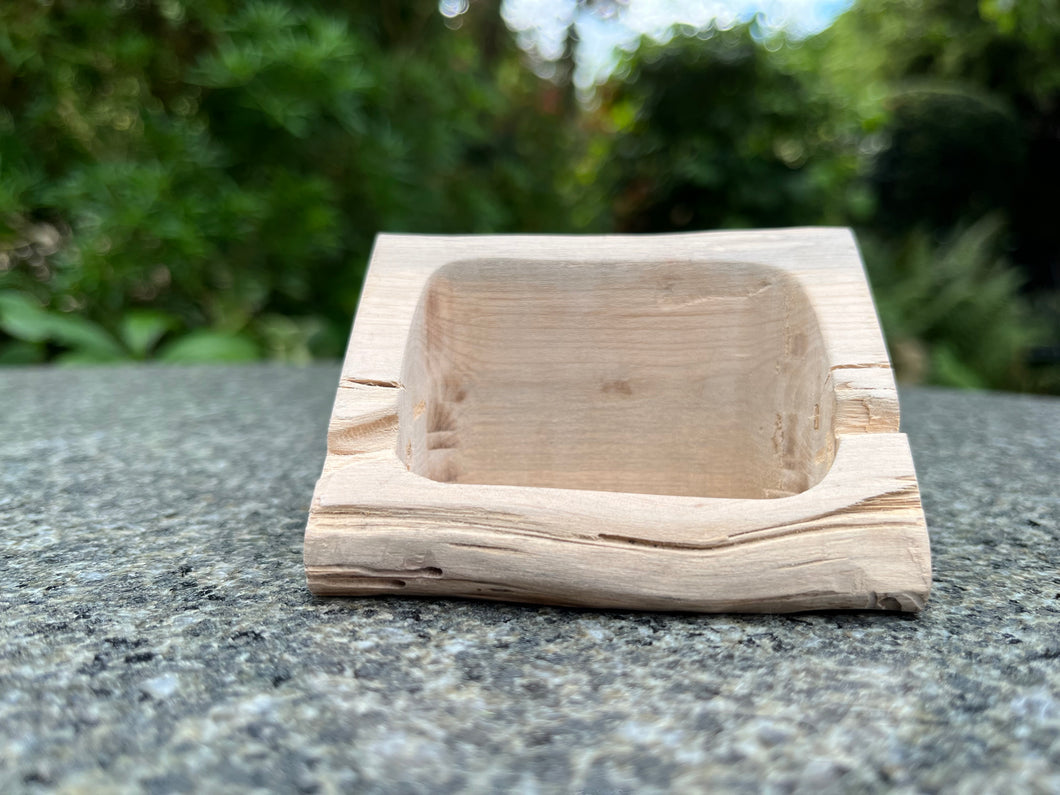 The Yed Prior Rustic Oak Vertical Trinket Box