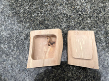 Load image into Gallery viewer, The Chow Rustic Oak Lidded Trinket Box