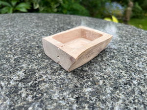 The Cebalrai Rustic Oak Open Topped Trinket Box