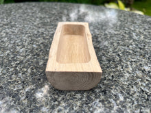 Load image into Gallery viewer, The Nihal Rustic Oak Open Topped Trinket Box