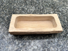 Load image into Gallery viewer, The Nihal Rustic Oak Open Topped Trinket Box