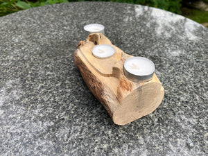 Delta shaped 3 tea light holder