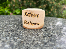Load image into Gallery viewer, The Rotanev Chi Oak Vase