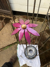 Load image into Gallery viewer, Metal Flowers