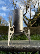 Load image into Gallery viewer, Metal Retro flower vase