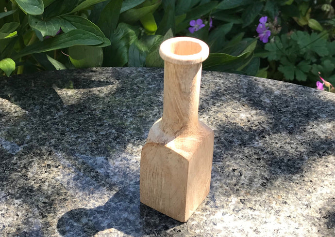 The Al Anz Square Vase
