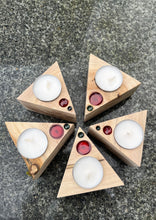 Load image into Gallery viewer, The Segin Triangular Tea Light Holder