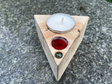 Load image into Gallery viewer, The Segin Triangular Tea Light Holder