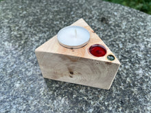 Load image into Gallery viewer, The Segin Triangular Tea Light Holder