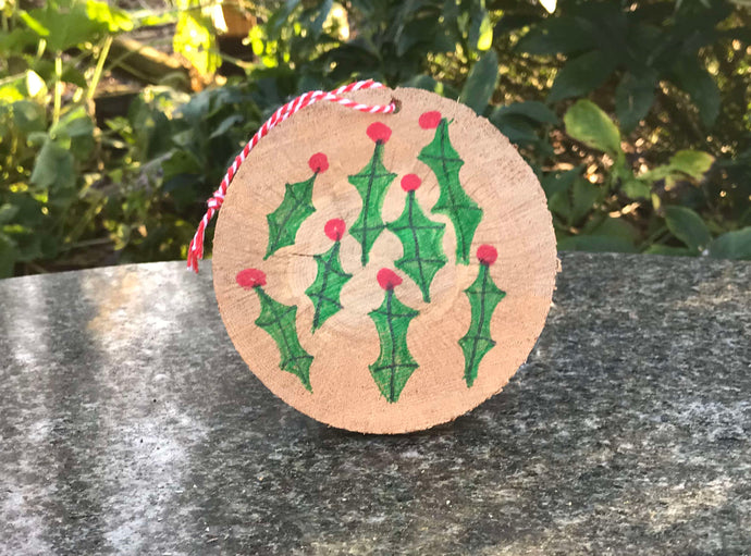 Denebola Holly Christmas Oak Hanging