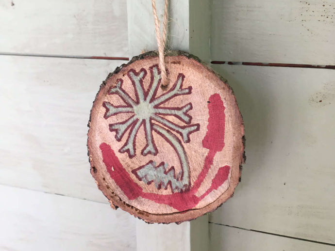 Alinilan Oak Wall Hanging