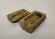 Load image into Gallery viewer, The Betelguese Rustic Oak Lidded Trinket Box.   SOLD