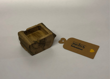 Load image into Gallery viewer, The Gomelsa Rustic Oak Open Top Trinket Box